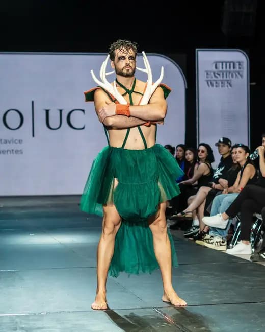 Diseño UC — Primera edición — foto 8