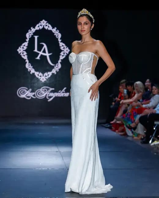 Luz Angélica Novias — Primera edición — foto 9
