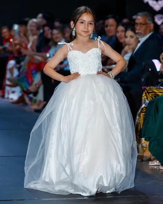 Luz Angélica Novias — Primera edición — foto 10