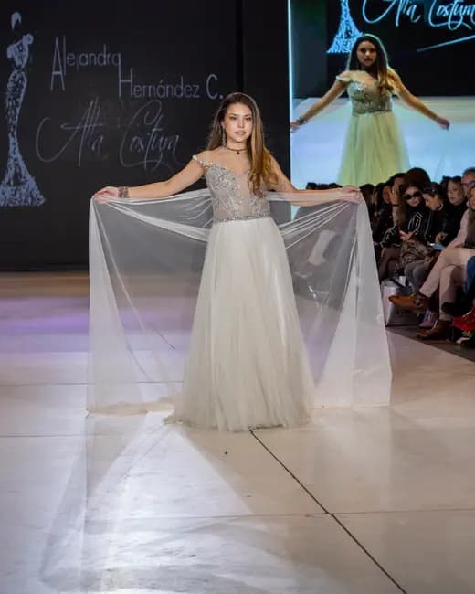 Alejandra Hernández — Tercera edición — foto 1