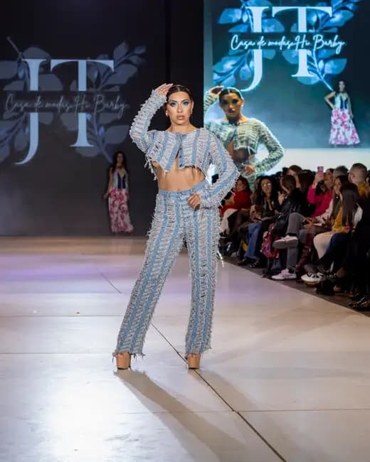 Hi Barbi — Tercera edición — foto 1