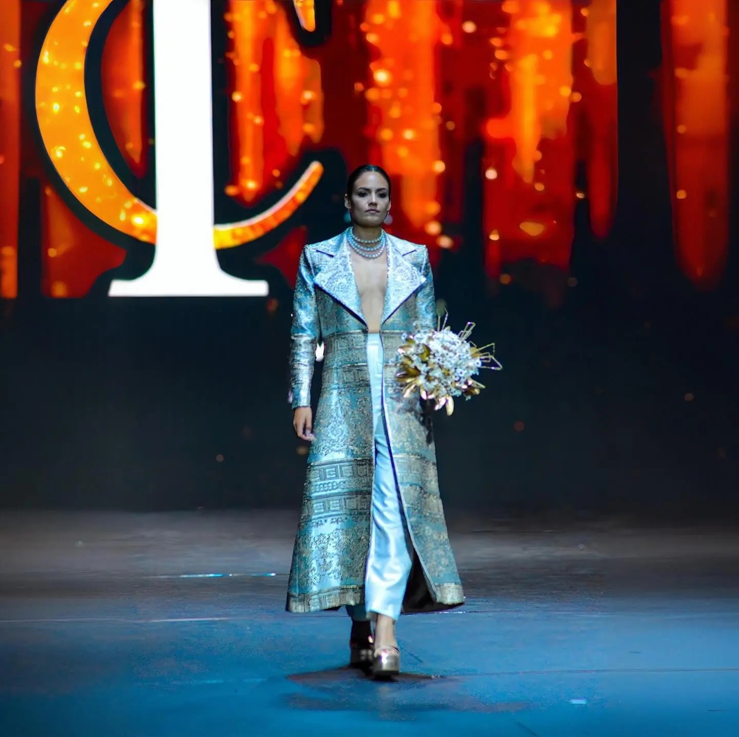 Look de Israel Camus