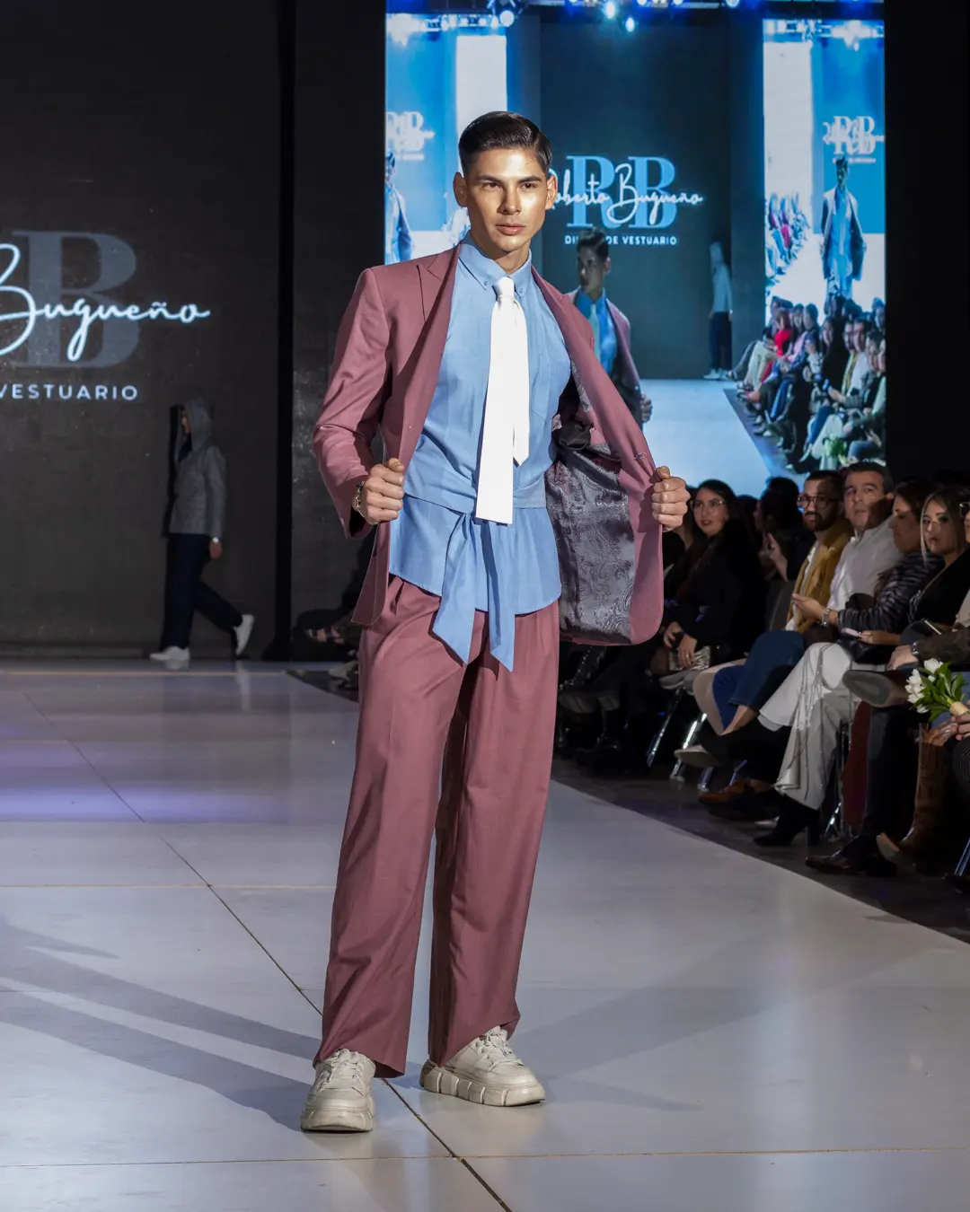 Look de Sastrería Sartoro